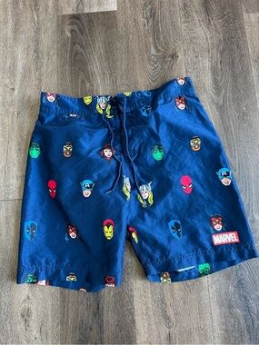 Marvel Men’s Navy Superhero Print Swim Shorts Size Medium